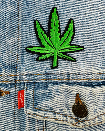 Écusson - Motif de feuille