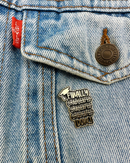 Insigne « Enfin terminé » | Mots-clés : Accessoires