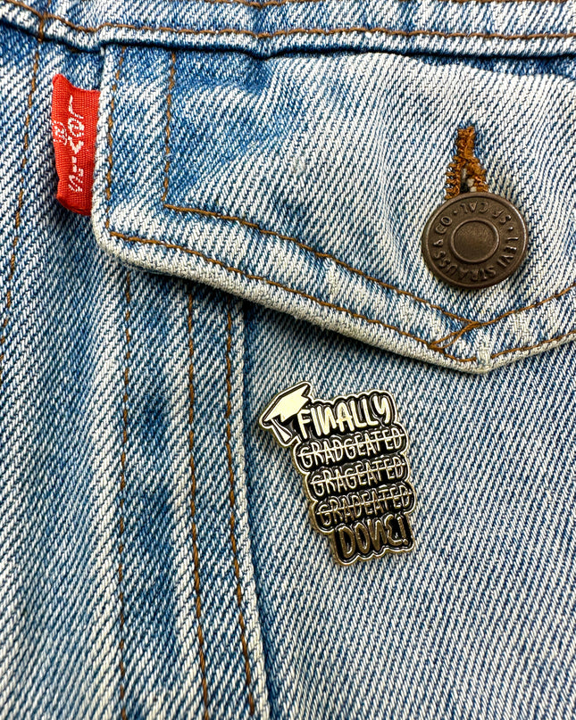 Insigne « Enfin terminé » | Mots-clés : Accessoires