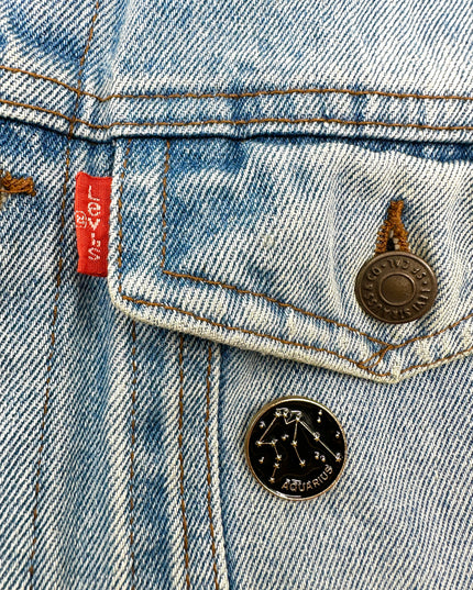 Insigne à épingle de la constellation du Verseau | Étiquettes : Accessoires