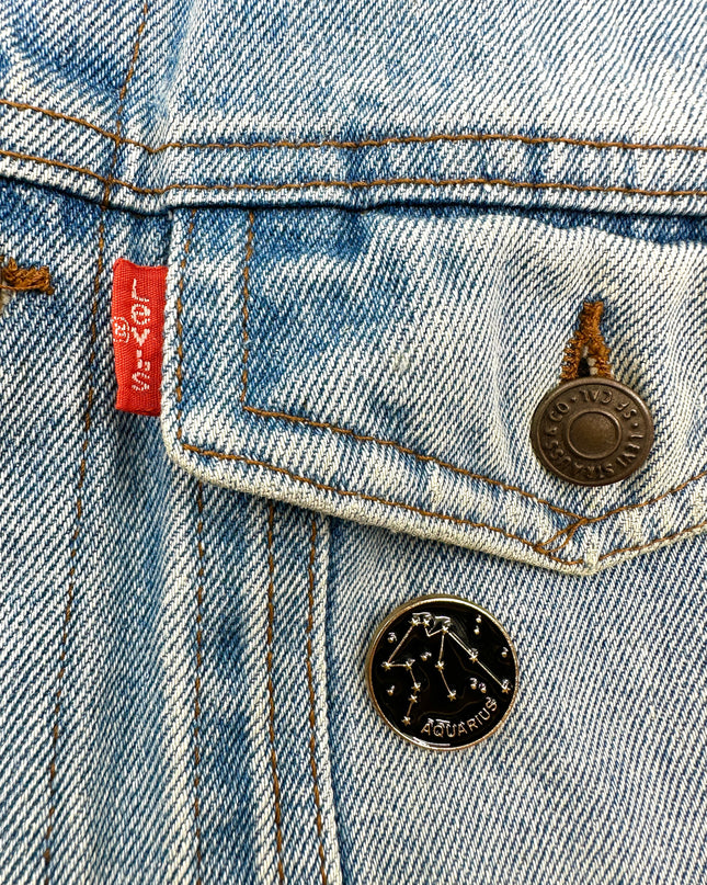 Insigne à épingle de la constellation du Verseau | Étiquettes : Accessoires