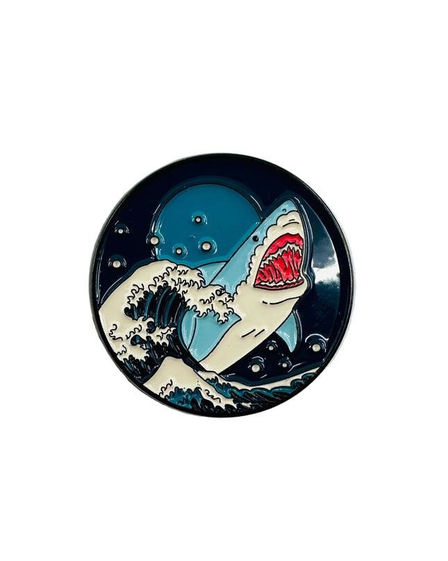 Broche Requin Vague | Accessoires pour femmes