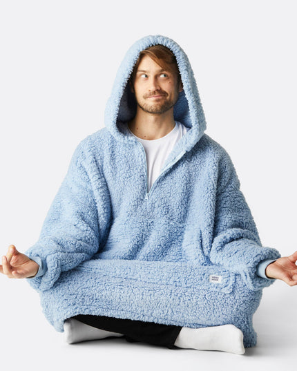 Sweat à capuche bleu en sherpa