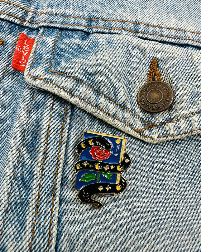 Snake Alliance Pin for Family Christmas Fun