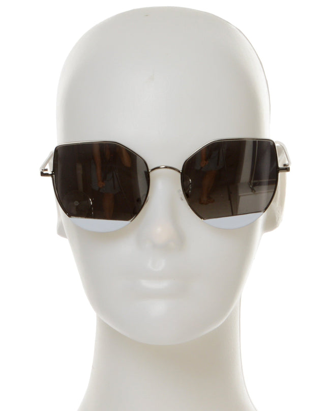 Pin's chromé moderne | Mots-clés : Accessoires