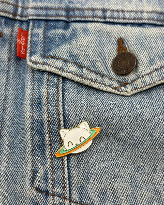 Pin's Planet Cat - Accessoire cosmique pour les amoureux des chats