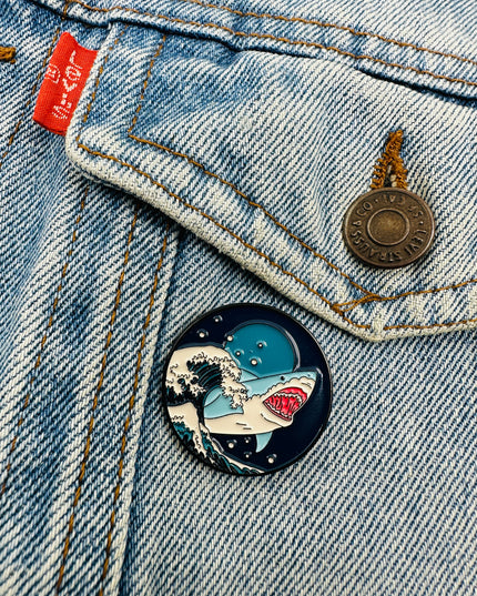 Broche Requin Vague | Accessoires pour femmes