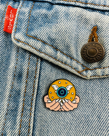 Broche œil boule de cristal - Accessoire mystique pour collectionneurs