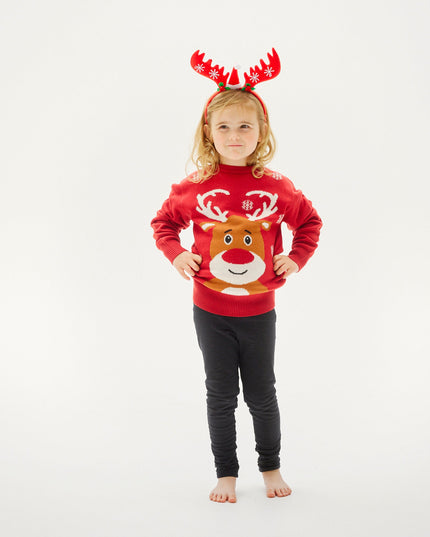Le pull de Noël avec le renne affectueux pour enfants