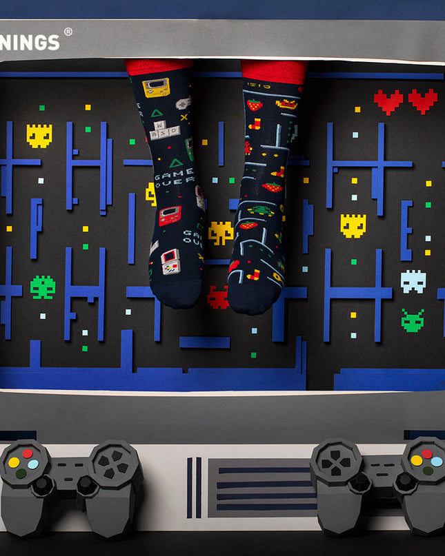 Many Mornings Zokni - Chaussettes amusantes Game Over pour tous les âges