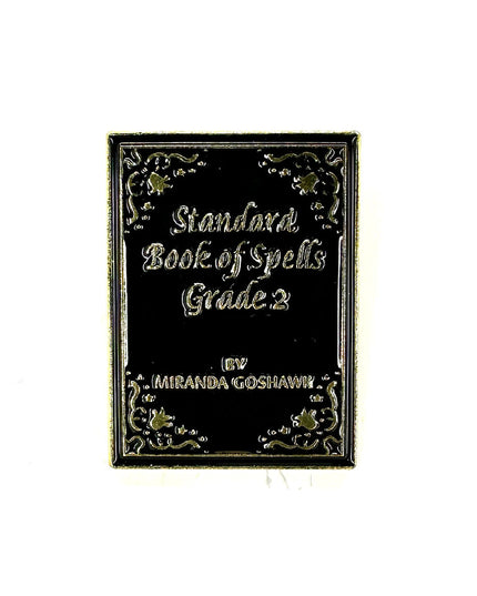 Broche - Livre de sorts | Accessoires, Halloween