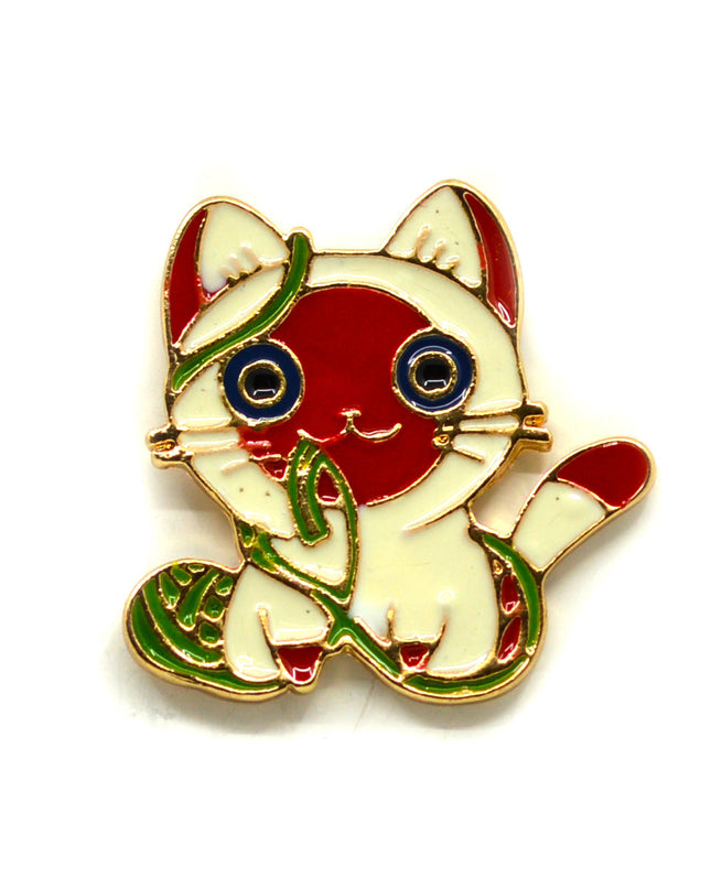 Cica Böbe Pin