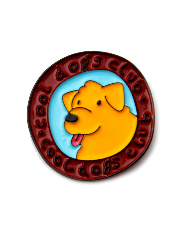 Pin's en émail Cool Dogs Club | Accessoire amusant