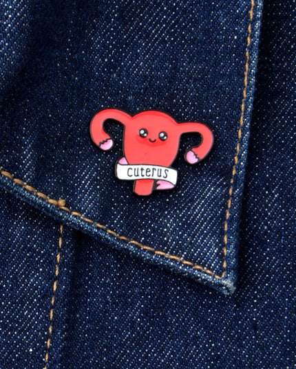 Badge Cuterus - Un accessoire amusant pour la Saint-Valentin, pour tous.