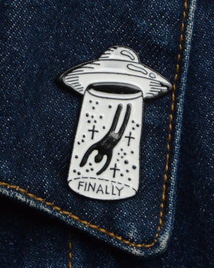 Kitűző Enfin Pin