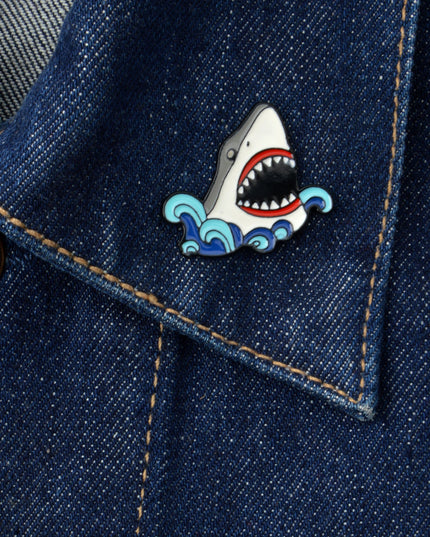 Broche Requin Mordeur - Accessoire amusant sur le thème de l'océan