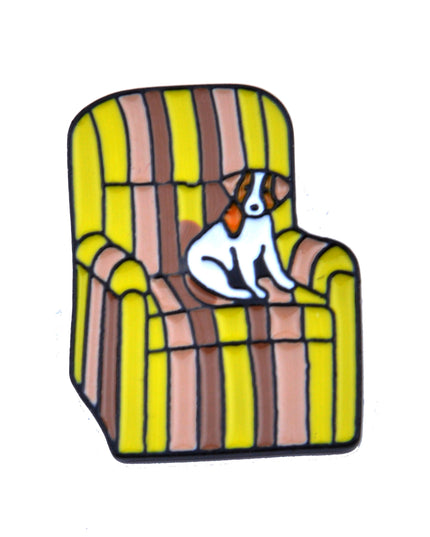 Badge - Chien sur une chaise