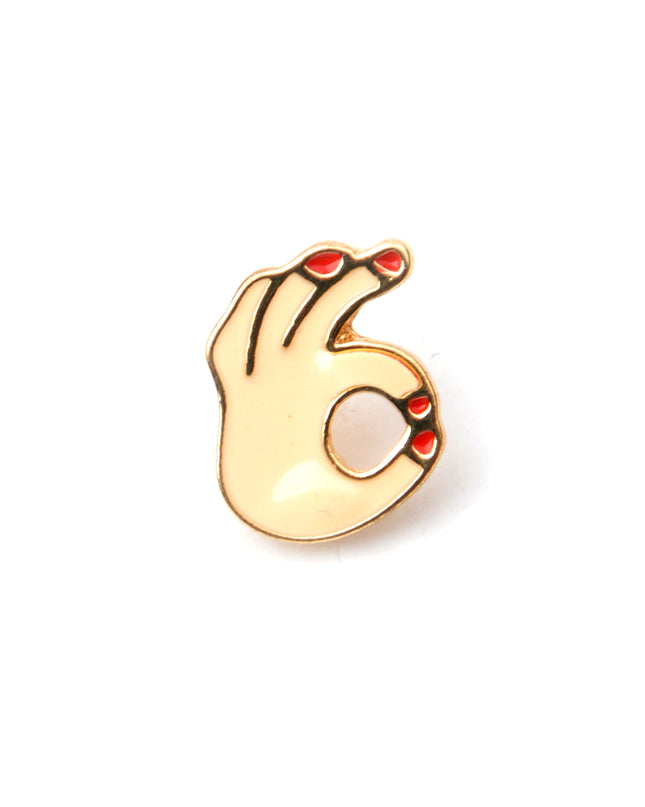 Pin's émaillé Oks | Accessoire charmant
