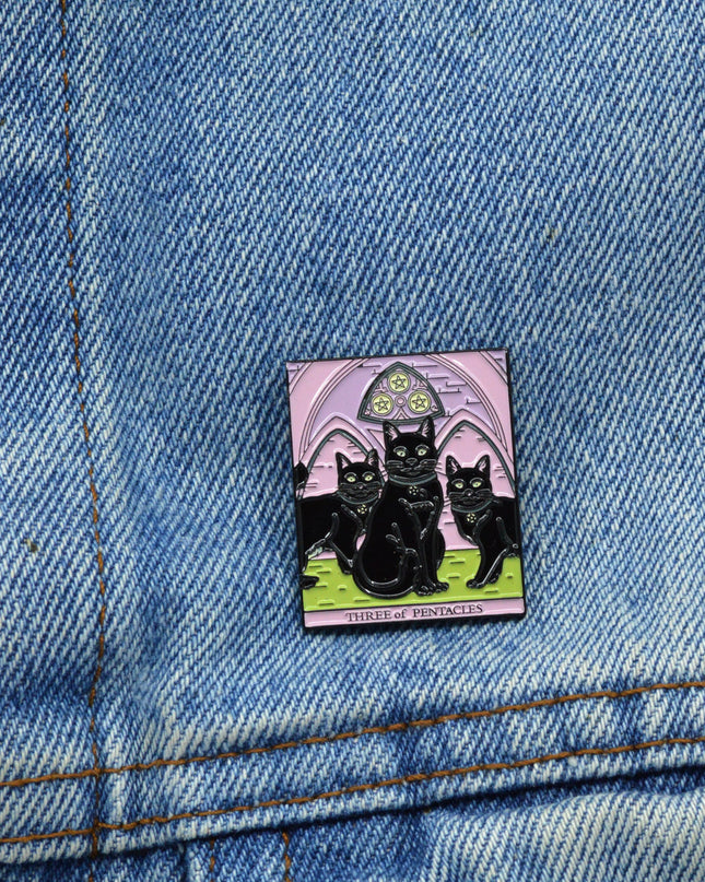 Épingle - Tarot du Chat | Trois de Deniers