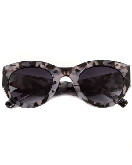 Accessoires gris oversize pour la mode moderne