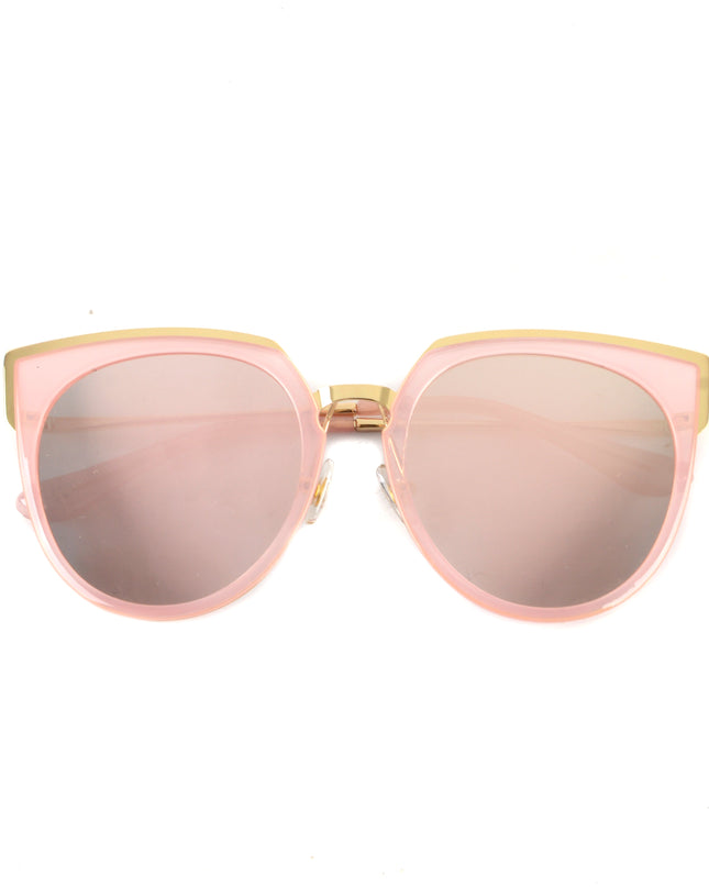 Accessoires métalliques roses