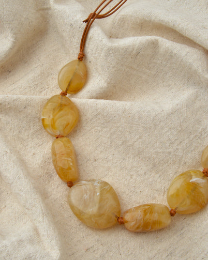 Collier - Perle marron pour un style festif