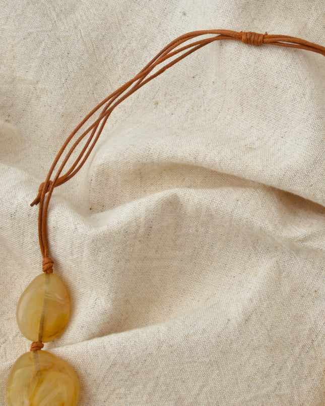 Collier - Perle marron pour un style festif