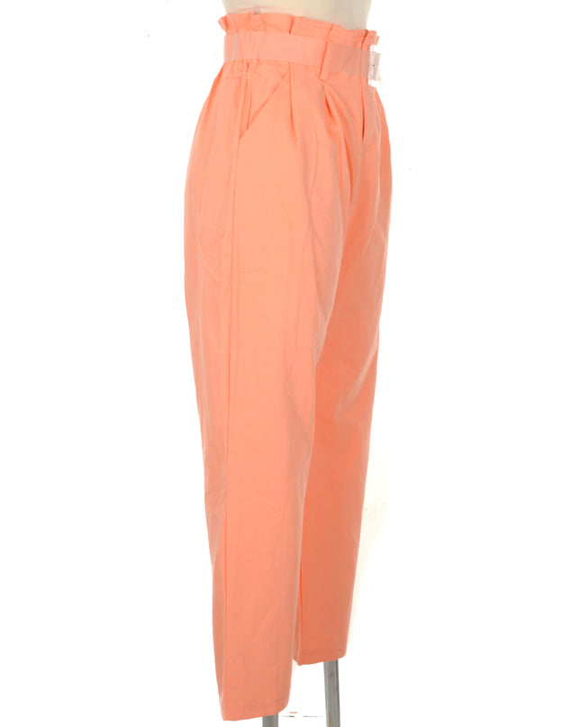 Pantalon rose ceinturé - Vêtement d'intérieur élégant