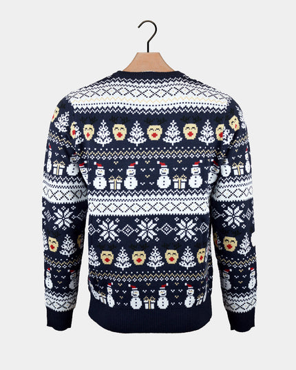 Pull de Noël bleu pour couple avec bonhommes de neige et sapins