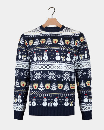 Pull de Noël bleu pour couple avec bonhommes de neige et sapins