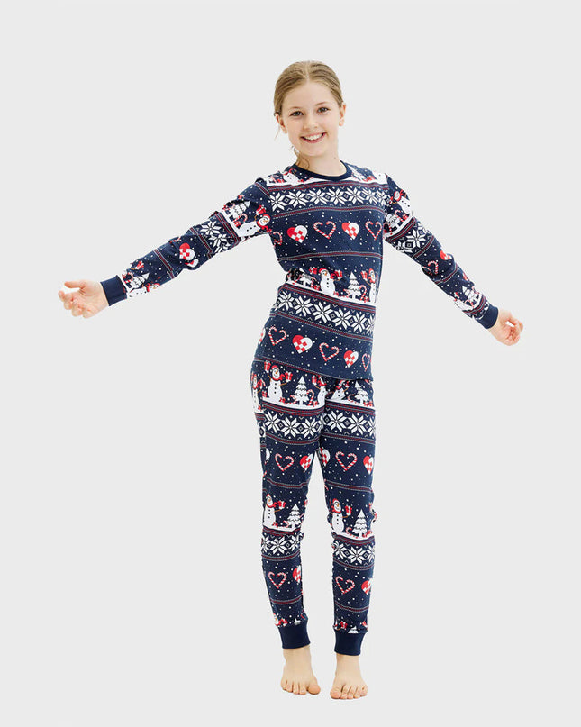 Pyjama de Noël bleu familial avec bonhommes de neige et cœurs
