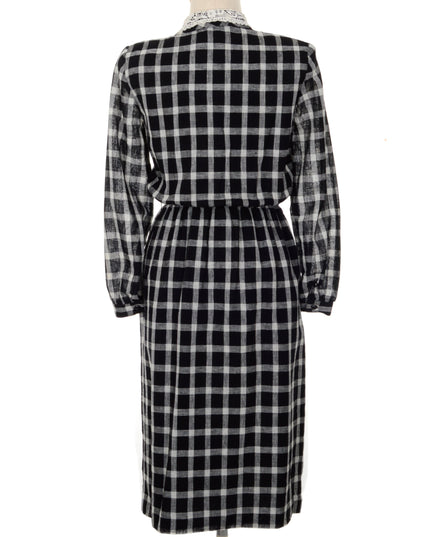 Robe vintage - Motif en dentelle