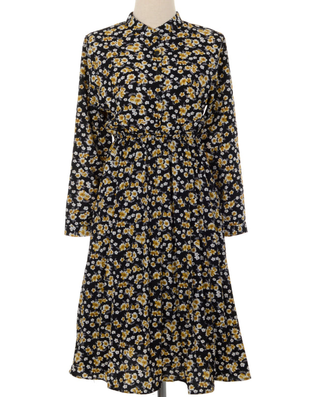 Robe vintage à petits motifs floraux