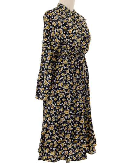 Robe vintage à petits motifs floraux