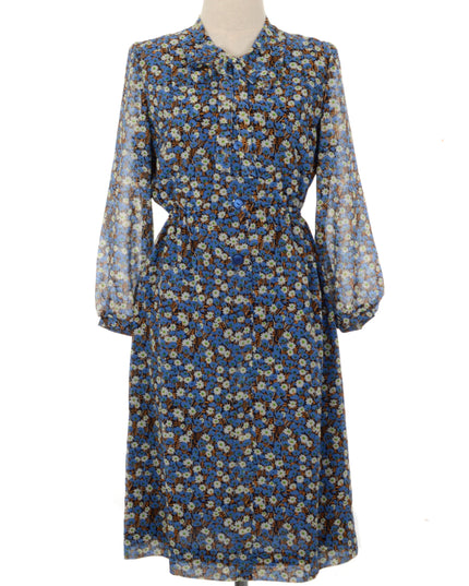Robe vintage à fleurs bleues