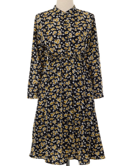 Robe vintage à petits motifs floraux